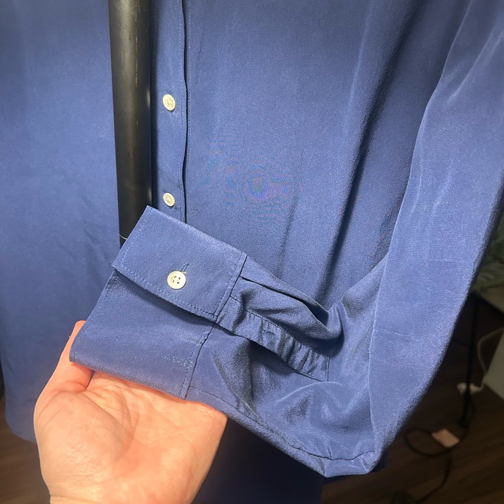 Blue Everlane The Clean Silk Relaxed Shirt - Picture 8 of 9